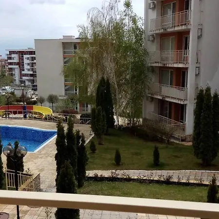 Crown Fort Sunny Beach شقة