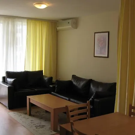 Crown Fort Sunny Beach شقة سفيتي فلاس